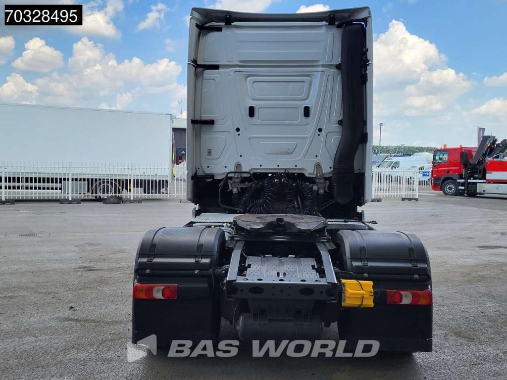 Mercedes-Benz Actros 1845 4X2 Retarder Standklima ACC Navi Foto 3