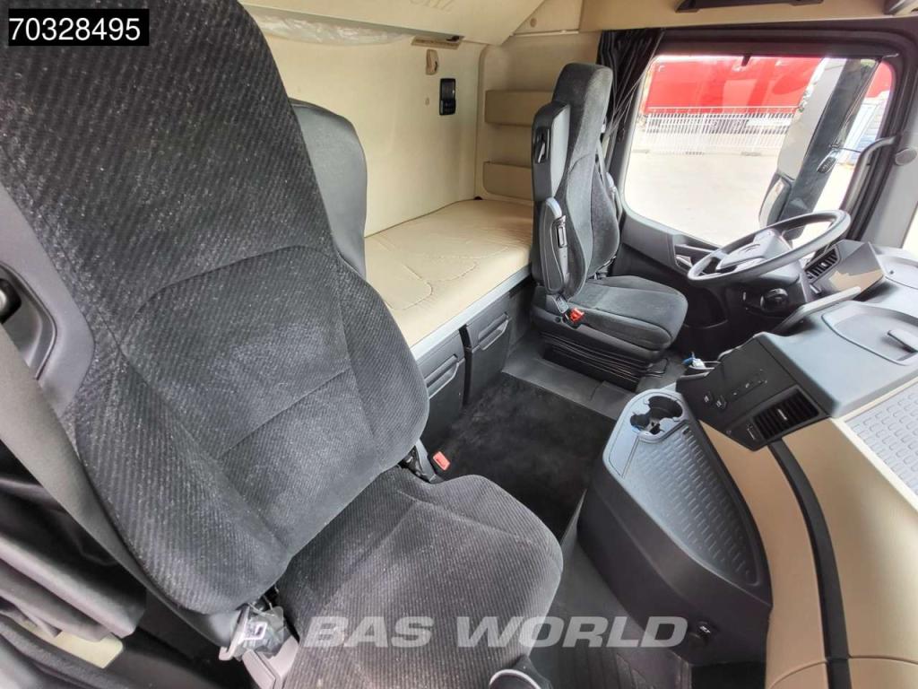 Mercedes-Benz Actros 1845 4X2 Retarder Standklima ACC Navi Foto 30