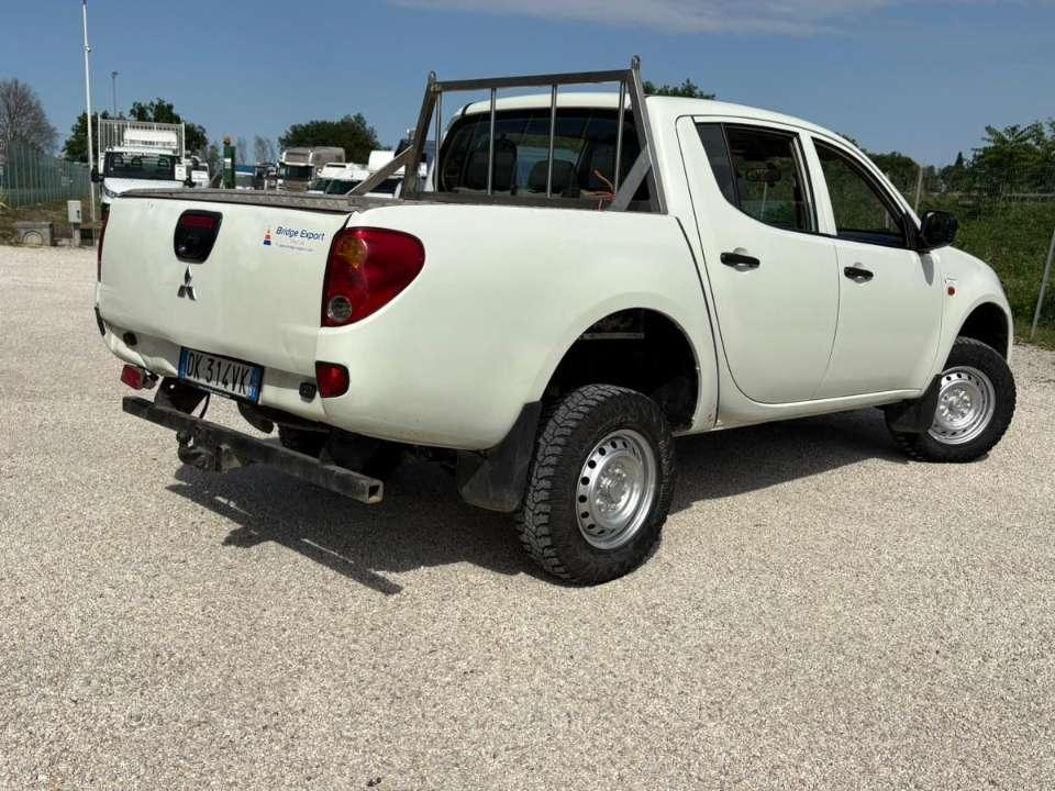 Mitsubishi L200 4X4 MANUALE Foto 8
