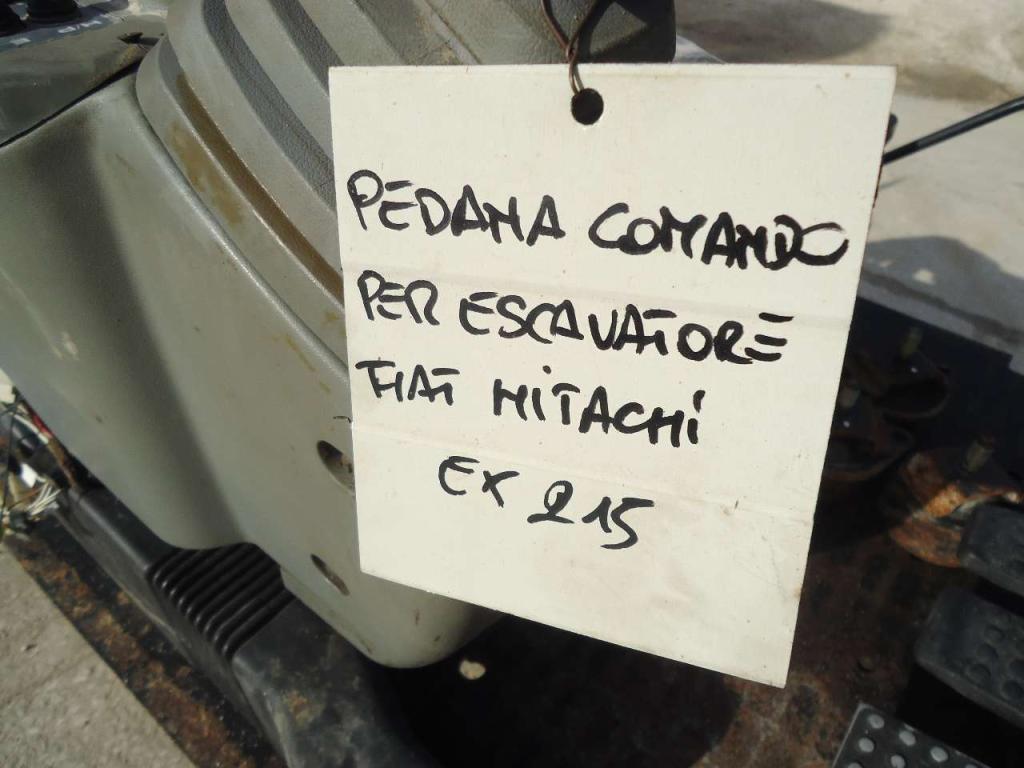 Banco / Pedana di comando per Fiat Hitachi EX215 Foto 5