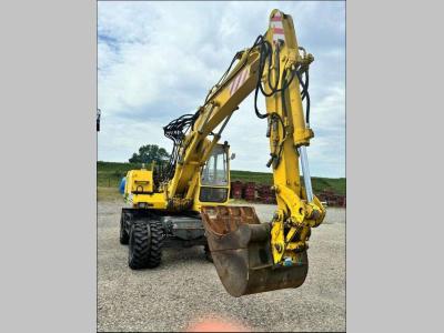 Liebherr A900C