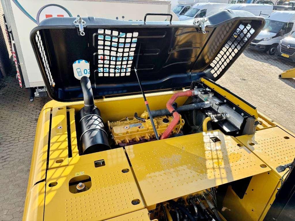 Caterpillar 323D3 - 16 Meter Long Reach / New / Unused Foto 19