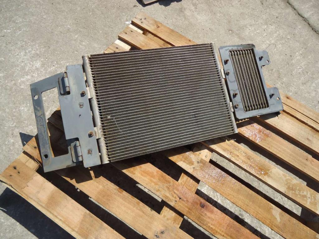 Radiatore aria condizionata per Hitachi ZX210.3 - ZX 240.3 Foto 3