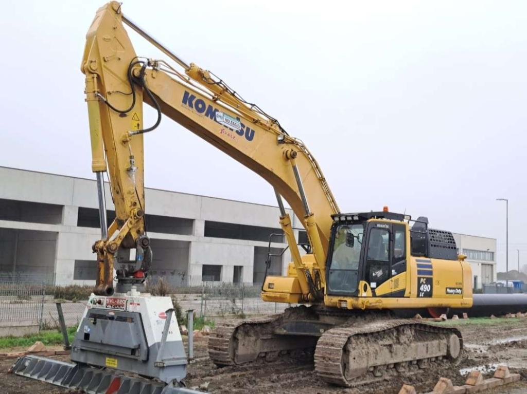 Komatsu PC490LC-11 Foto 1