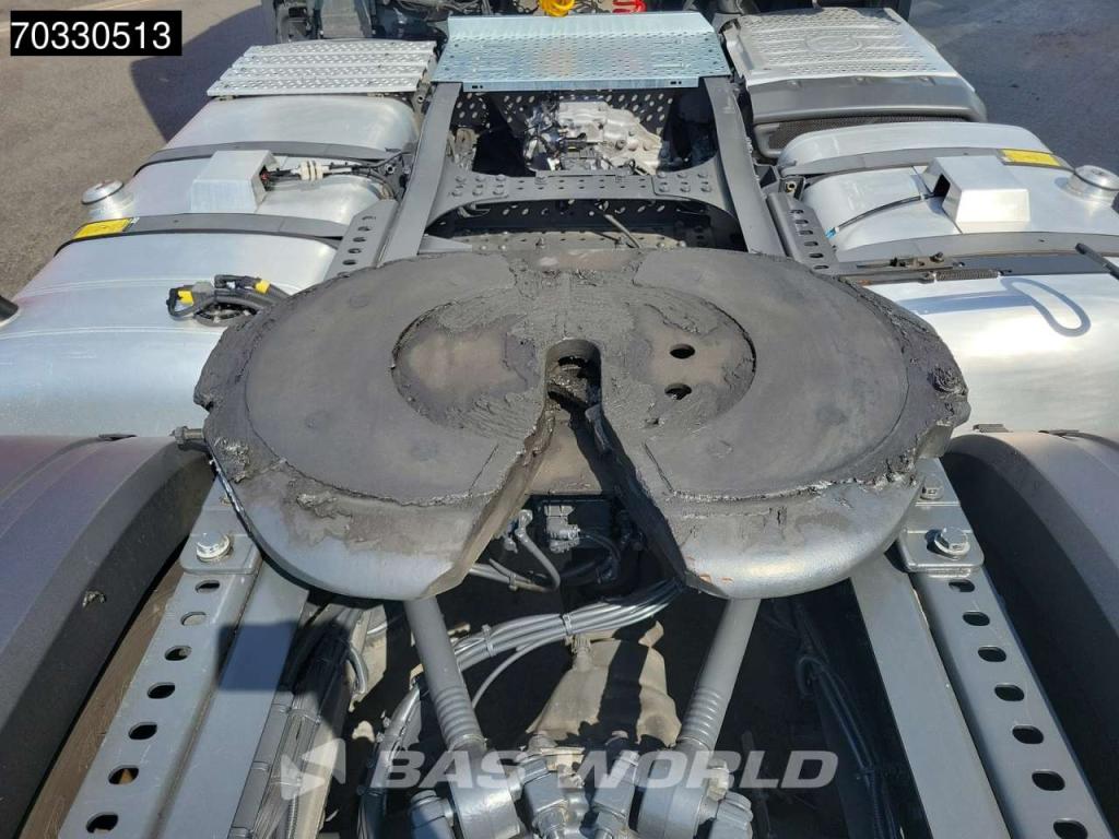 Mercedes-Benz Actros 1851 4X2 BigSpace 2x Tanks M.O.T. Foto 16