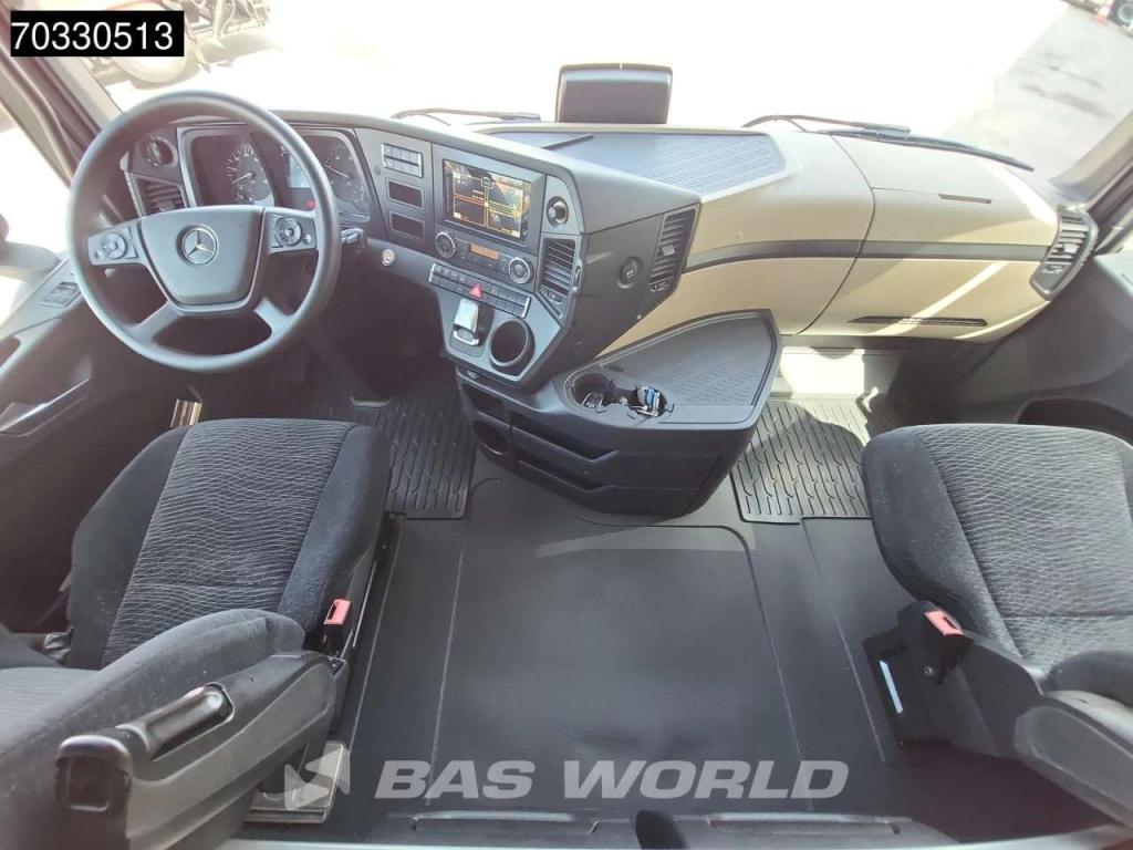 Mercedes-Benz Actros 1851 4X2 BigSpace 2x Tanks M.O.T. Foto 18