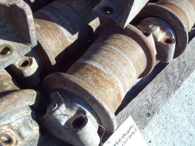 Rulli inferiori per Fiat Hitachi EX215 in vendita da OLM 90 Srl