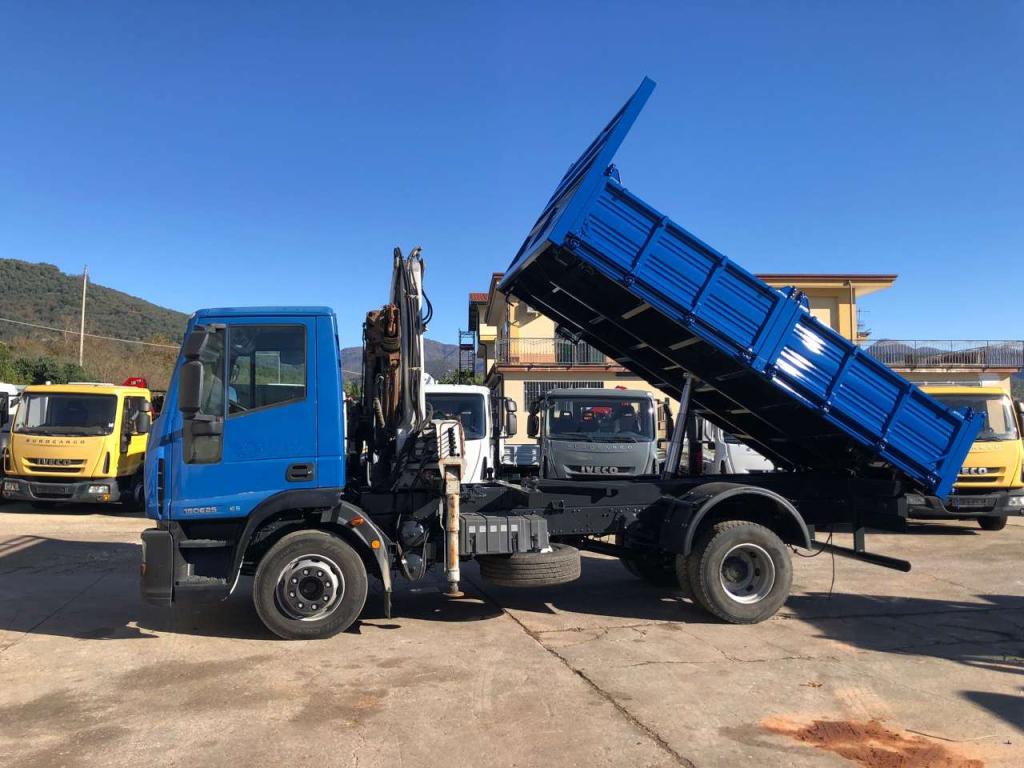 Iveco EUROCARGO 150E25P Foto 13