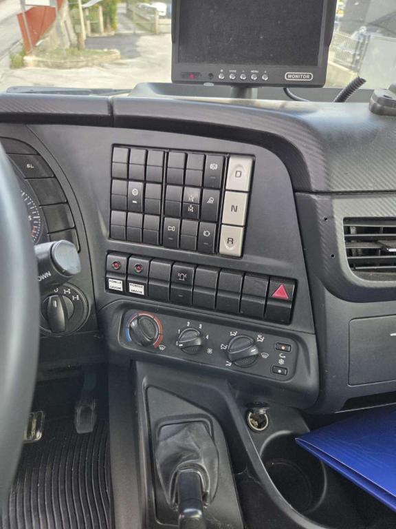 Iveco TRAKKER AD 260T36 Foto 2