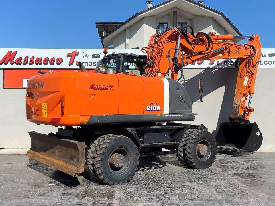 Hitachi ZX210W-3 Foto 13