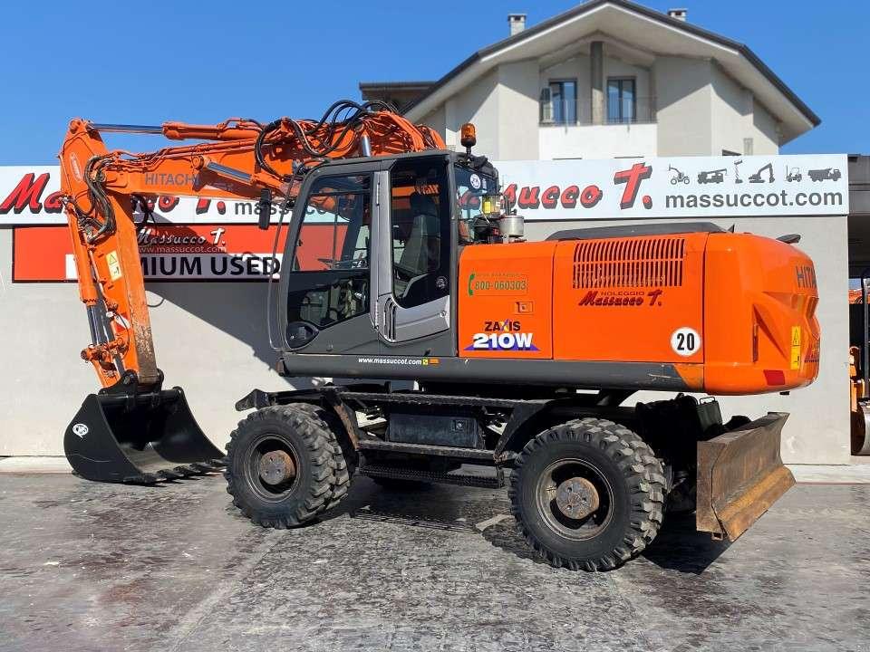 Hitachi ZX210W-3 Foto 3