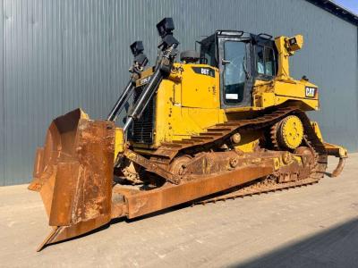 Caterpillar D6T XL