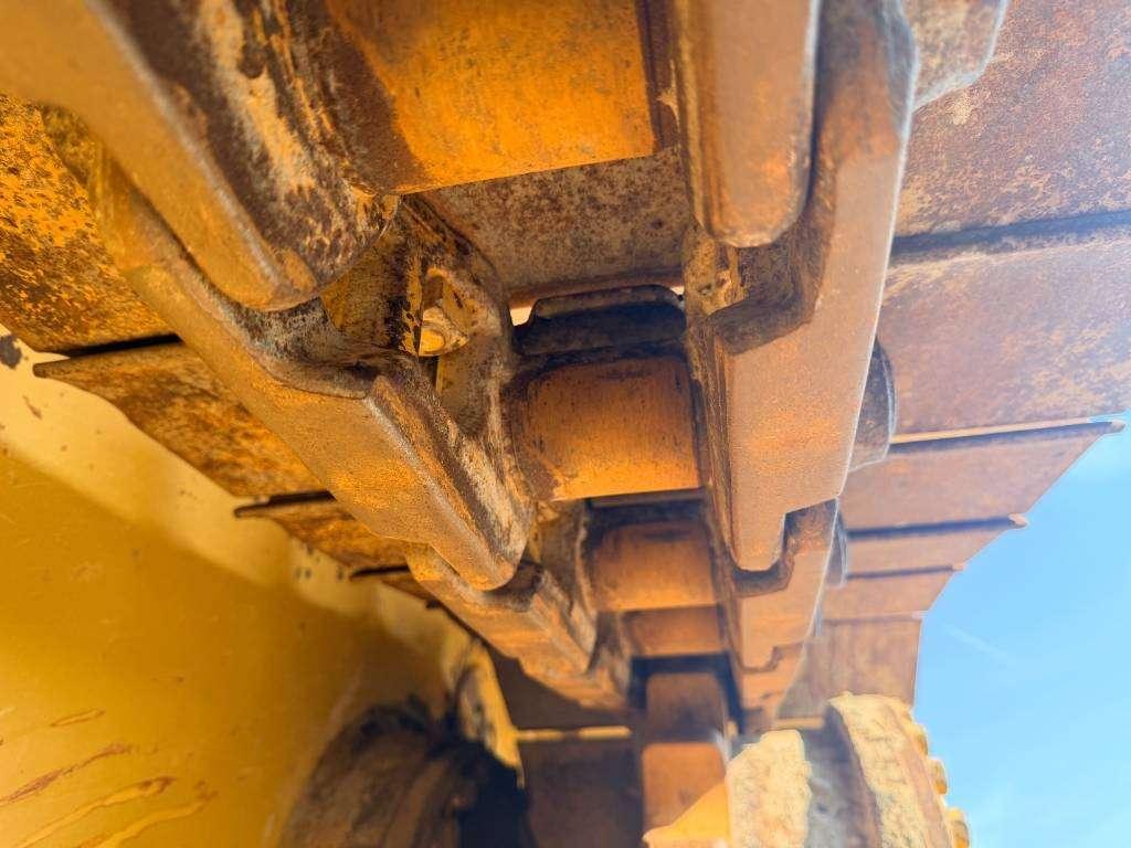Caterpillar D6T XL Foto 18