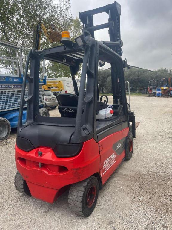 Linde E30 Foto 2