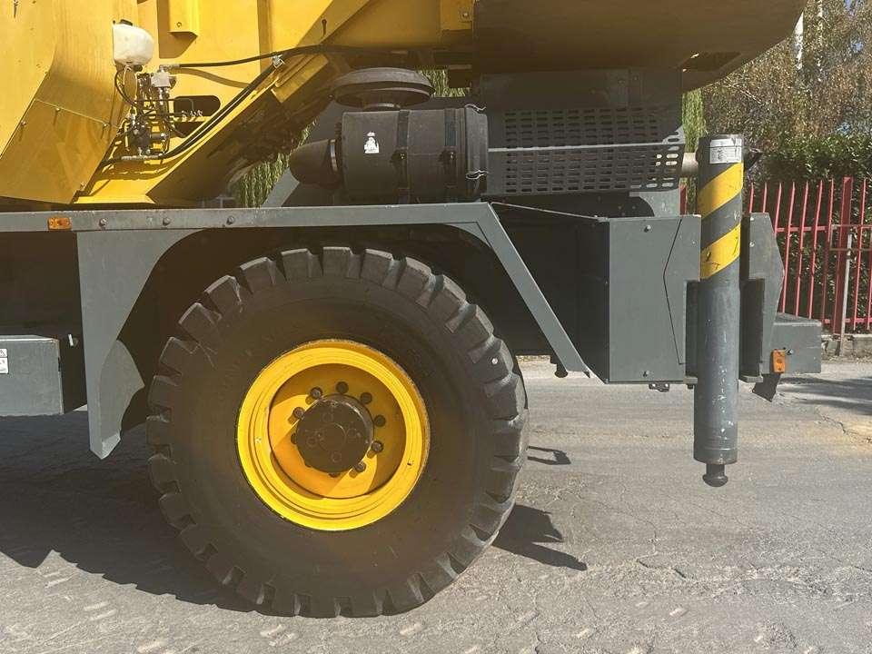 Grove RT530E-2 4X4X4 Foto 14