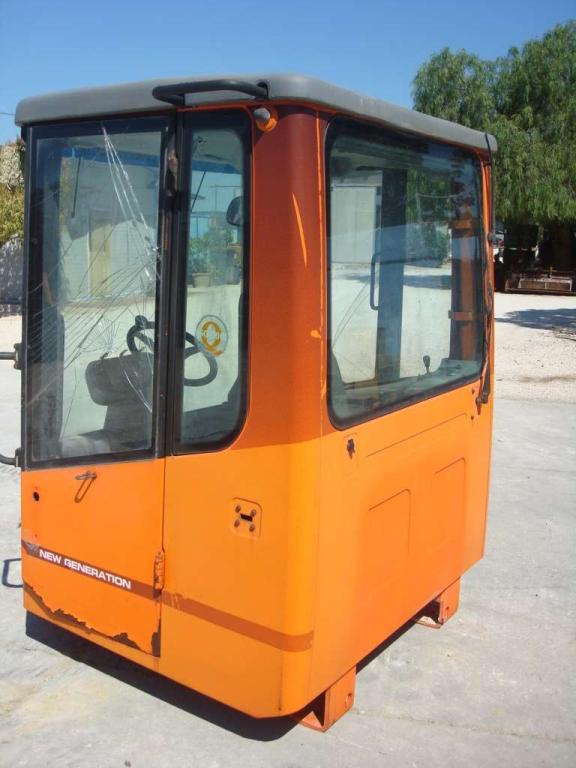 Cabina per Fiat Hitachi W130 E TUTTA LA SERIE W Foto 4