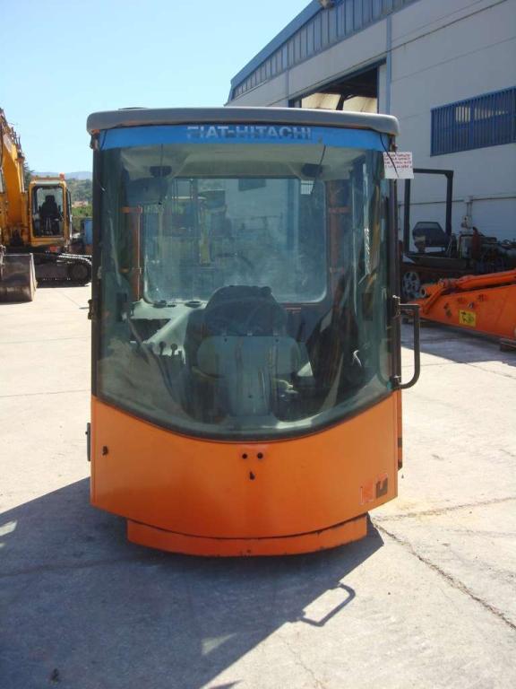 Cabina per Fiat Hitachi W130 E TUTTA LA SERIE W Foto 6