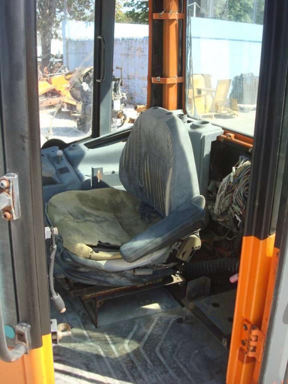 Cabina per Fiat Hitachi W130 E TUTTA LA SERIE W Foto 7