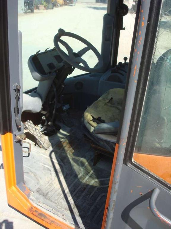 Cabina per Fiat Hitachi W130 E TUTTA LA SERIE W Foto 8