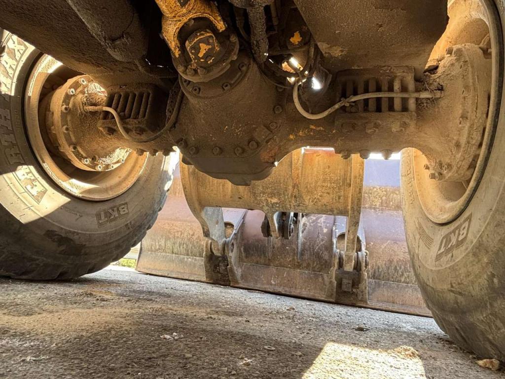Volvo Front planetary axle for Volvo L120C Foto 1