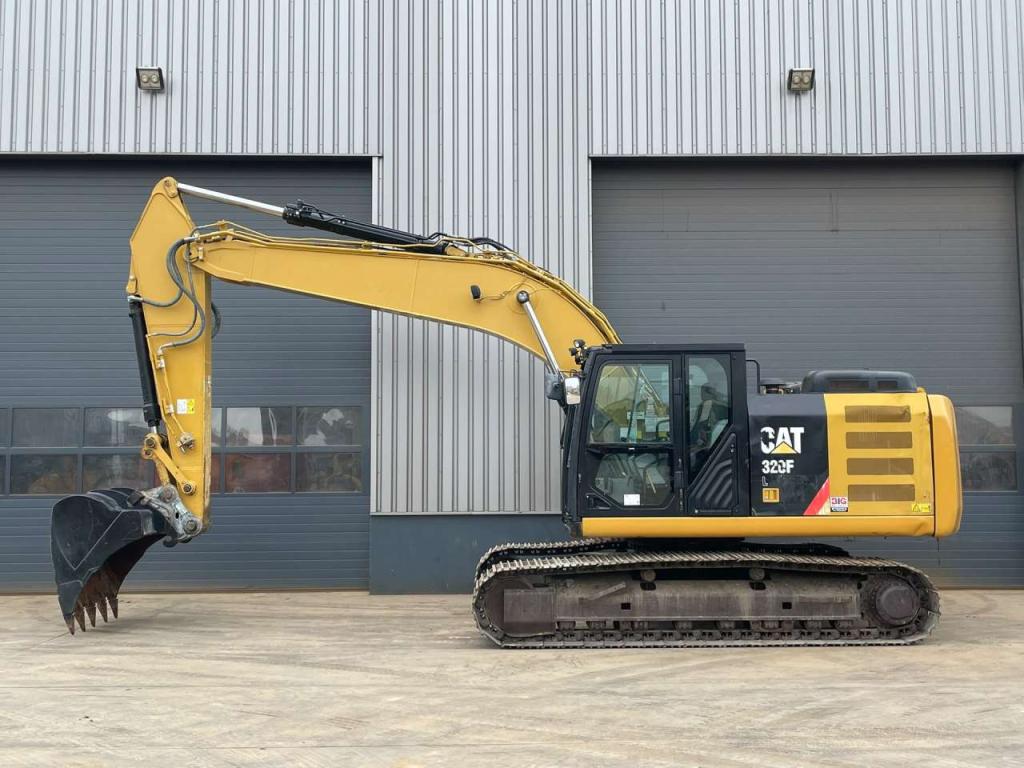 Caterpillar 320FL Foto 1