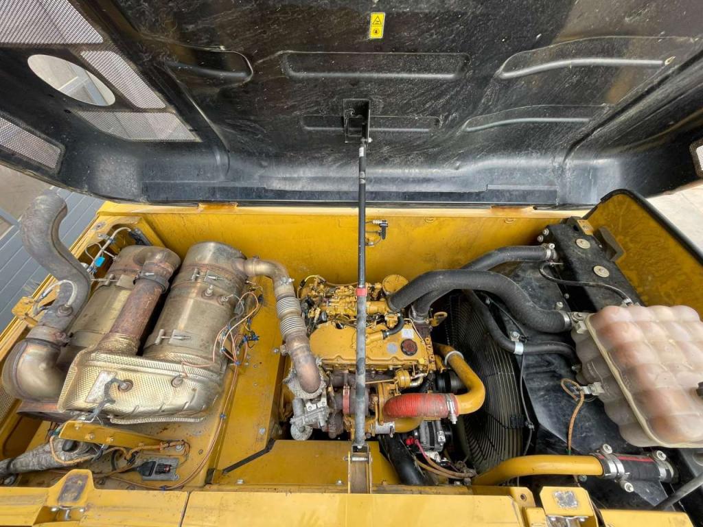Caterpillar 320FL Foto 27