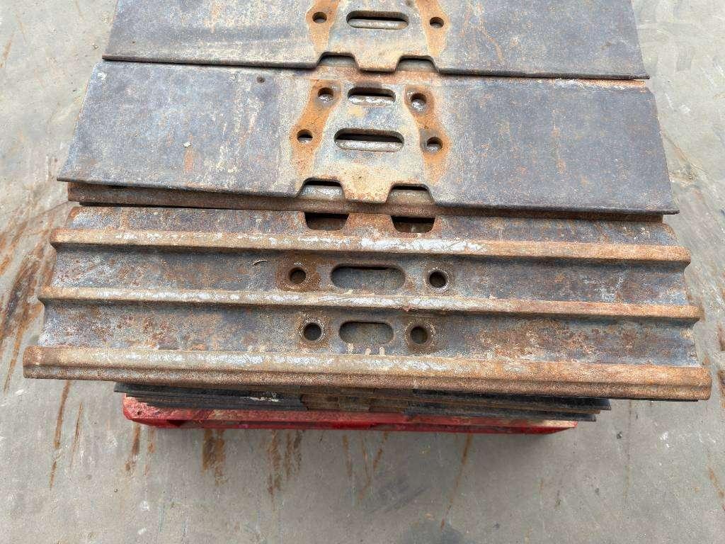 Caterpillar 330C / 330D / 336D / 336E / 336F - 850 mm shoes Tr Foto 5
