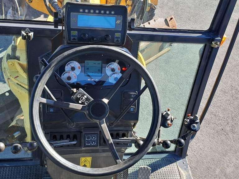 New Holland F106.7 Foto 11