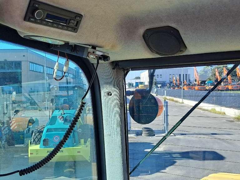 New Holland F106.7 Foto 13