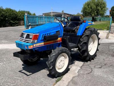 Iseki 240 4x4 in vendita da MASSUCCO T. Srl