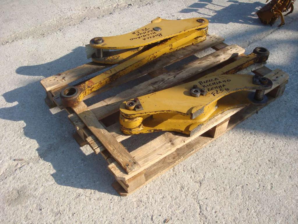Biella e staffe richiamo benna per Fiat Allis FL5B Foto 2