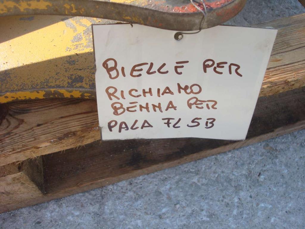 Biella e staffe richiamo benna per Fiat Allis FL5B Foto 3