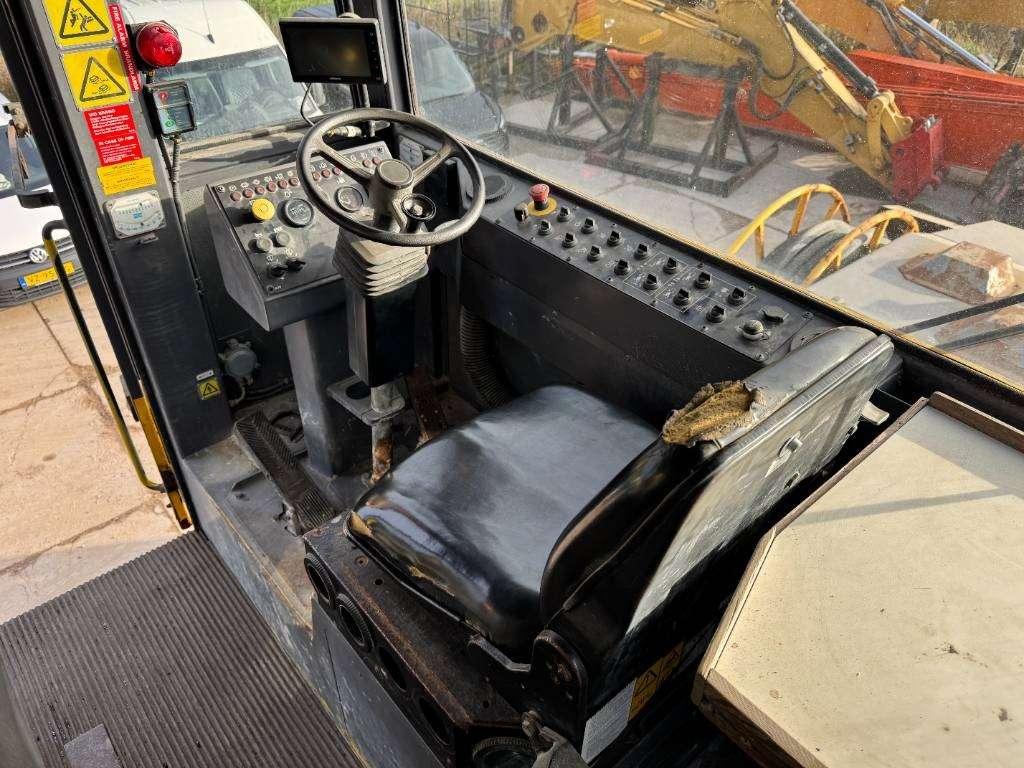 Atlas Copco Boomer XE3C - 1000V / COP 3084 Drills Foto 9