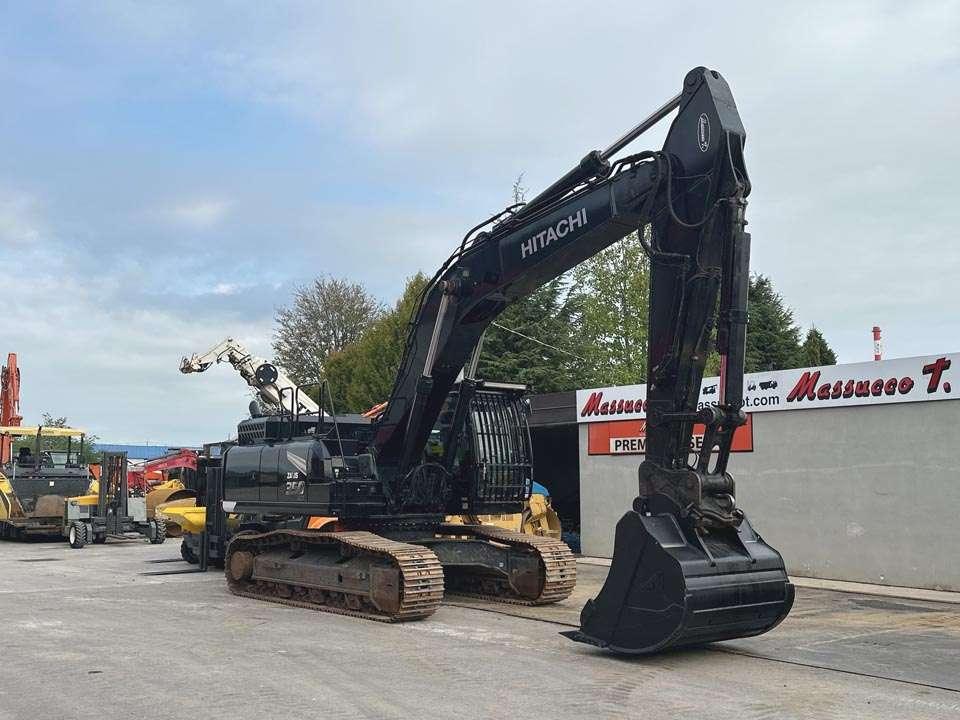 Hitachi ZX350LCN-7 Foto 21