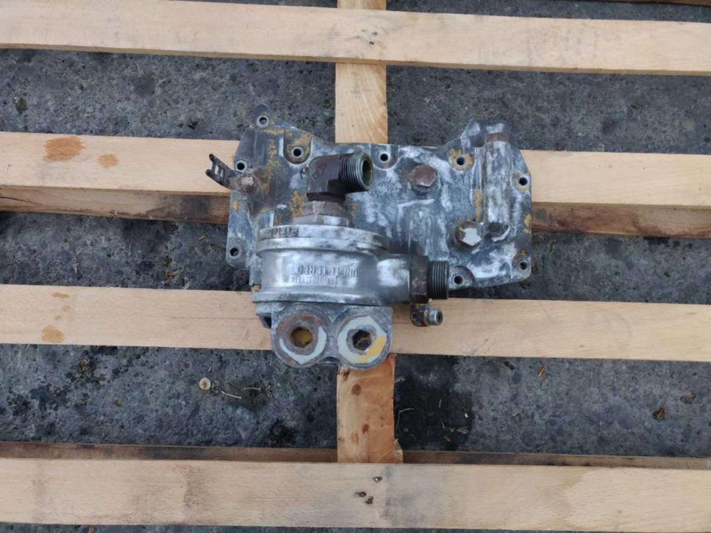 Supporto per filtro per Caterpillar C9 Foto 1