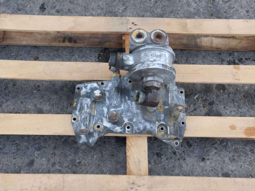 Supporto per filtro per Caterpillar C9 Foto 2