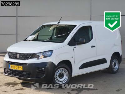 Peugeot Partner 110PK Benzine Emissievrij L1H1 Navi Airco Cruise Parkeersensoren Euro6 L1 Kompakt A/C Cruis in vendita da BAS World B.V.