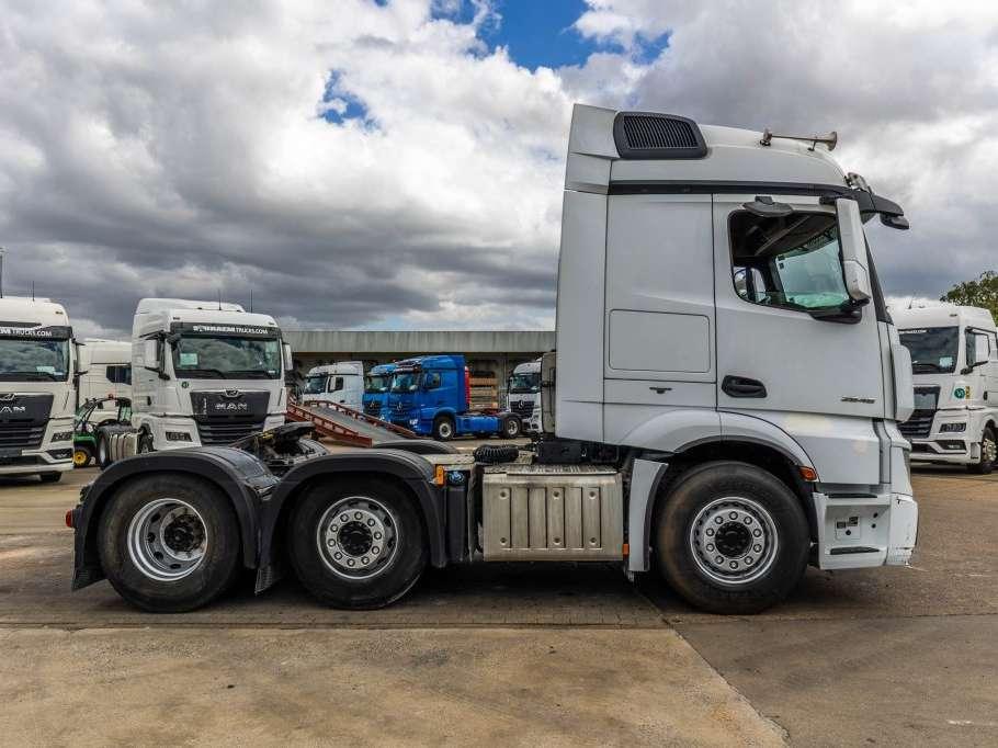 Mercedes-Benz ACTROS 2646 LS + HYDR. Foto 6