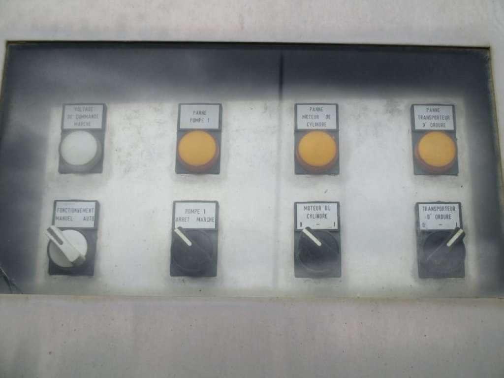 BANDENKUISER Banden- kuiser/ Lavage pneus Foto 9