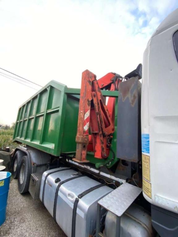 CONTAINER SCARRABILE USATO A CIELO APERTO CON GRU Foto 2
