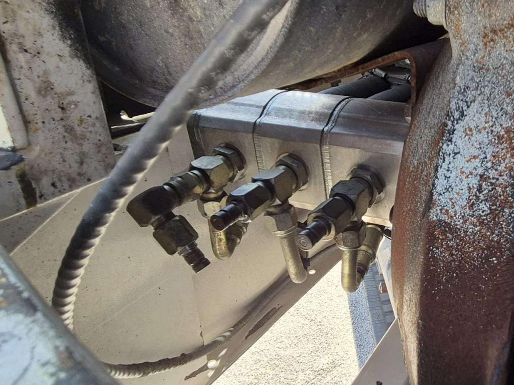 Bobcat X325 Foto 10