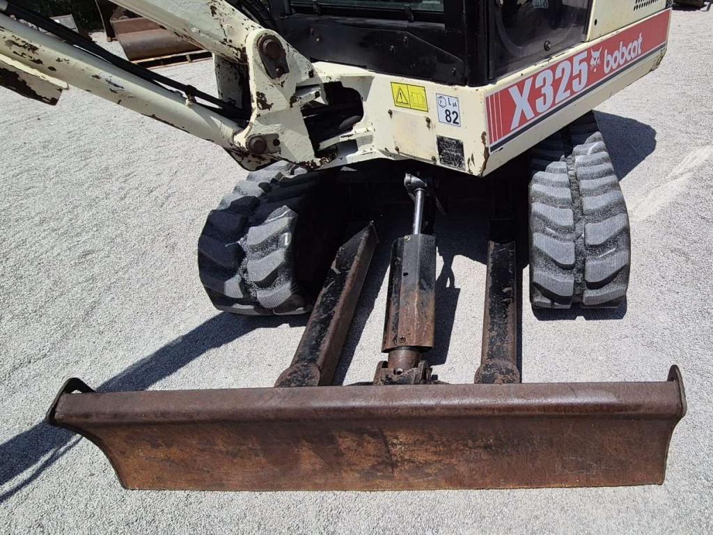 Bobcat X325 Foto 11
