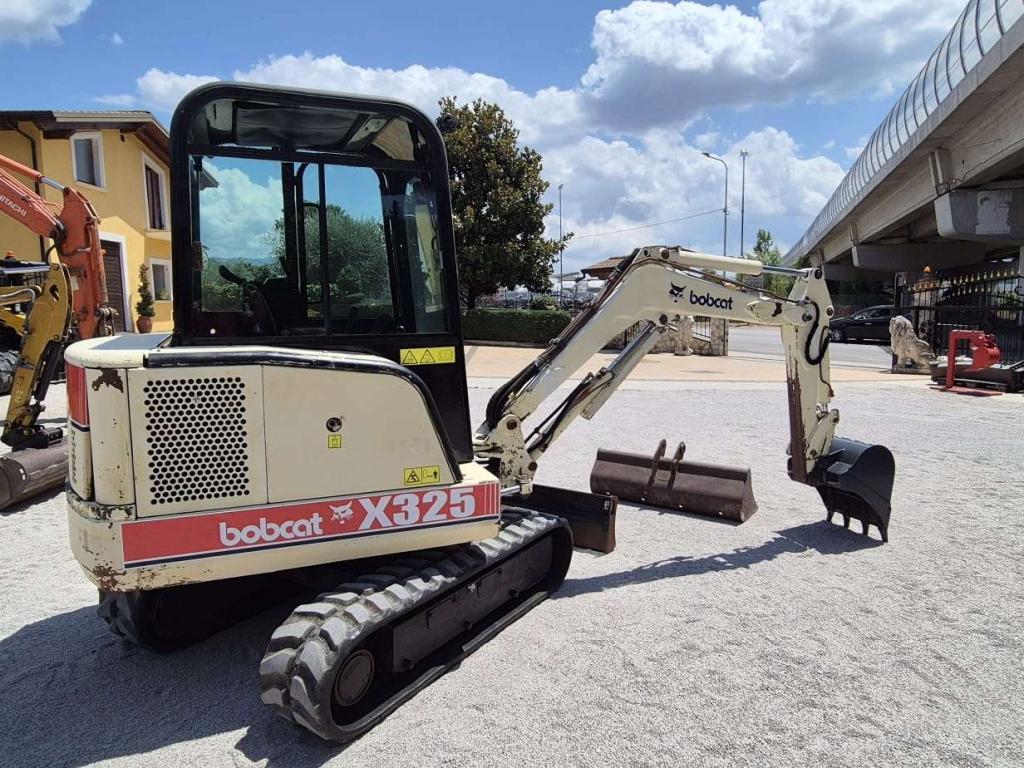Bobcat X325 Foto 2