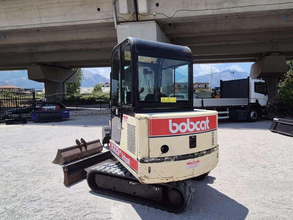 Bobcat X325 Foto 4