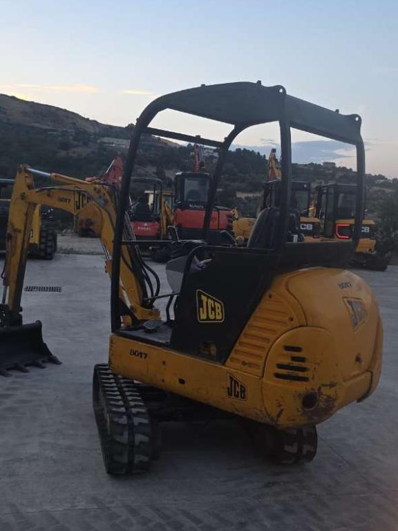 JCB 8017 Foto 5