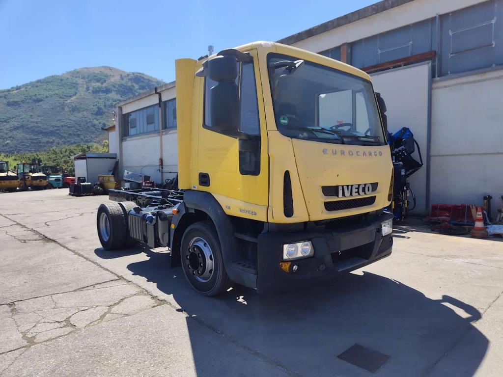 Iveco EUROCARGO 120E28P Foto 26