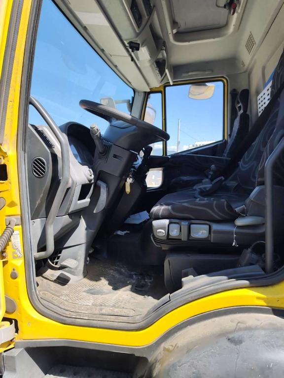 Iveco EUROCARGO 120E28P Foto 3