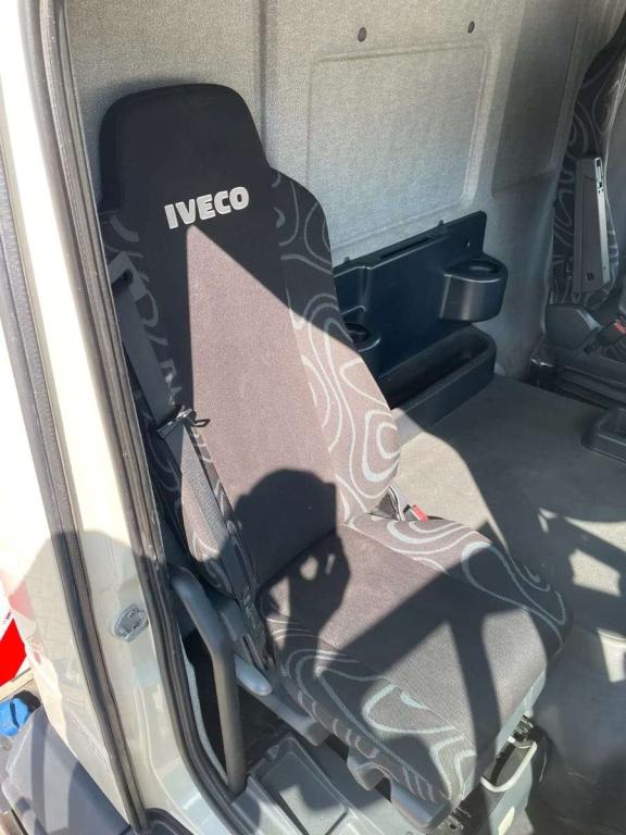 Iveco TRAKKER 260T45/P Foto 18