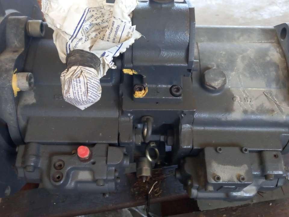 Doosan - Daewoo POMPA IDRAULICA  PER DX225 Foto 2