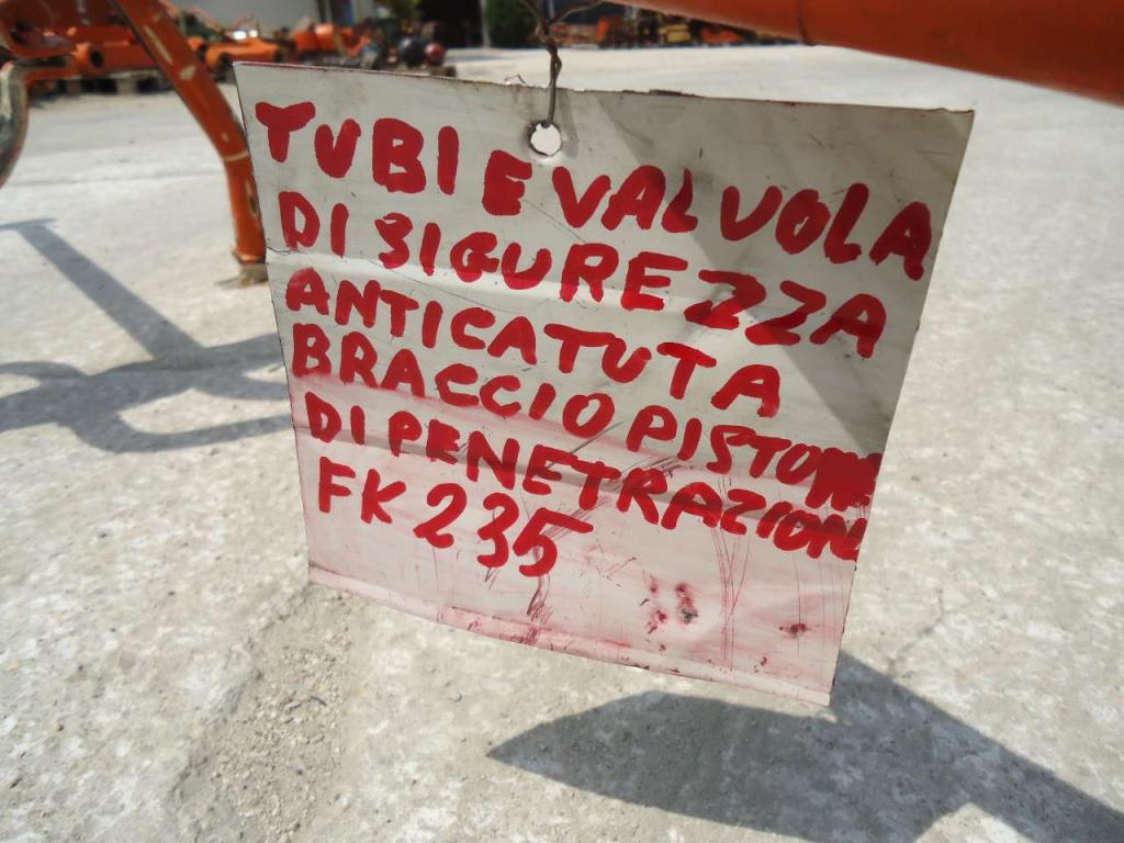 Tubo idraulico per Fiat Kobelco 235 Foto 2